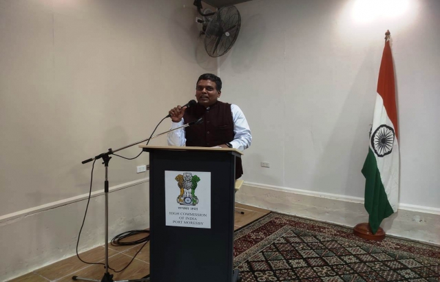High Commission of India celebrated Hindi Divas on 25 February 2022 at the Chancery Auditorium. PNG HC Paulias Korni , PNG nationals and Members of Indian diaspora attended the function. The celebrations included songs, poems, Sanskrit shalokas from Bhagvad Geeta and dohe sung by children and elders with enthusiasm.