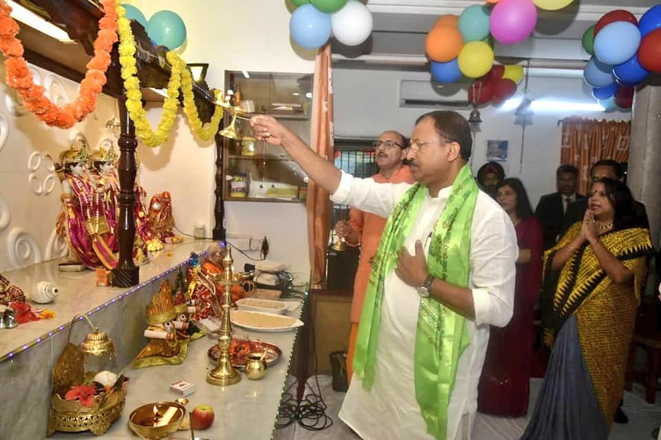 Hon'ble MoS for External Affairs Shri V. Muraleedharan visited Bharat Hindu Temple in Abuja, Nigeria on 22 Aug 2022